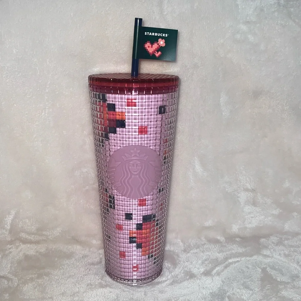 Starbucks 2025 Pixel Grid Heart Cold Cup Venti 24oz Pink Red NWT